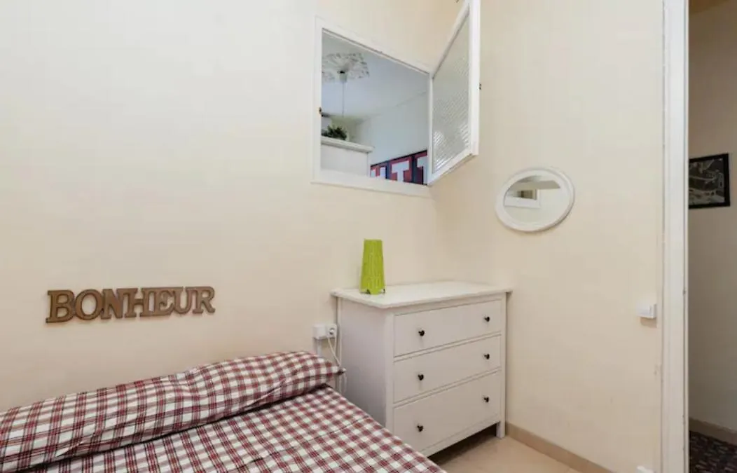 Gran De Gracia Apartment Barcelona 0*,  Spain